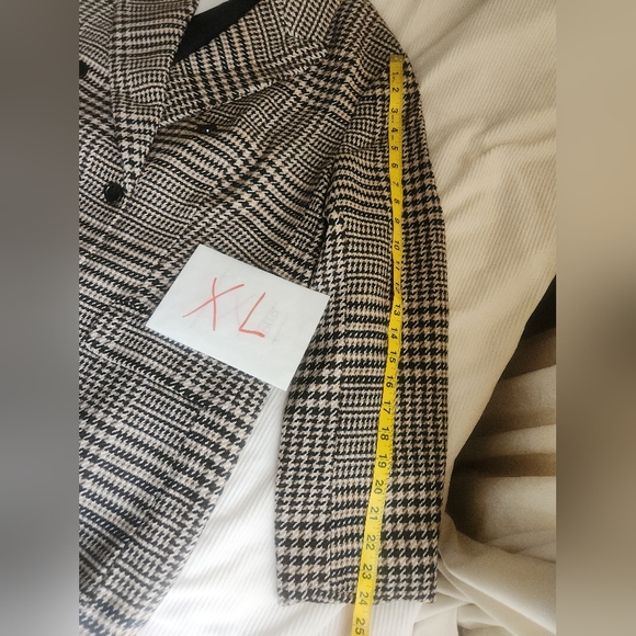 H&M Oversized Double-Breasted Plaid Blazer. Beige/black/white, Checked BNWT - Picture 16 of 16